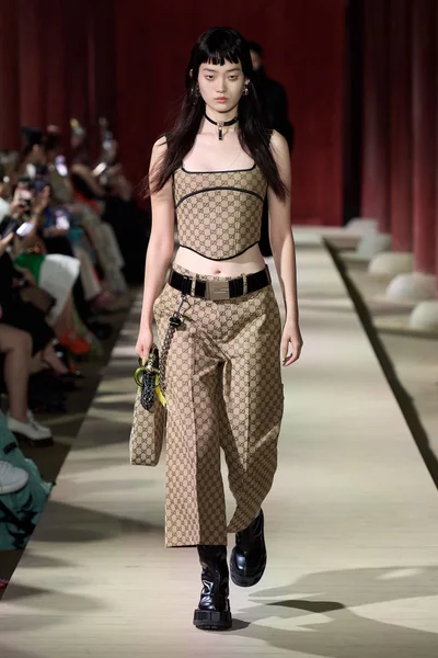 Look 47